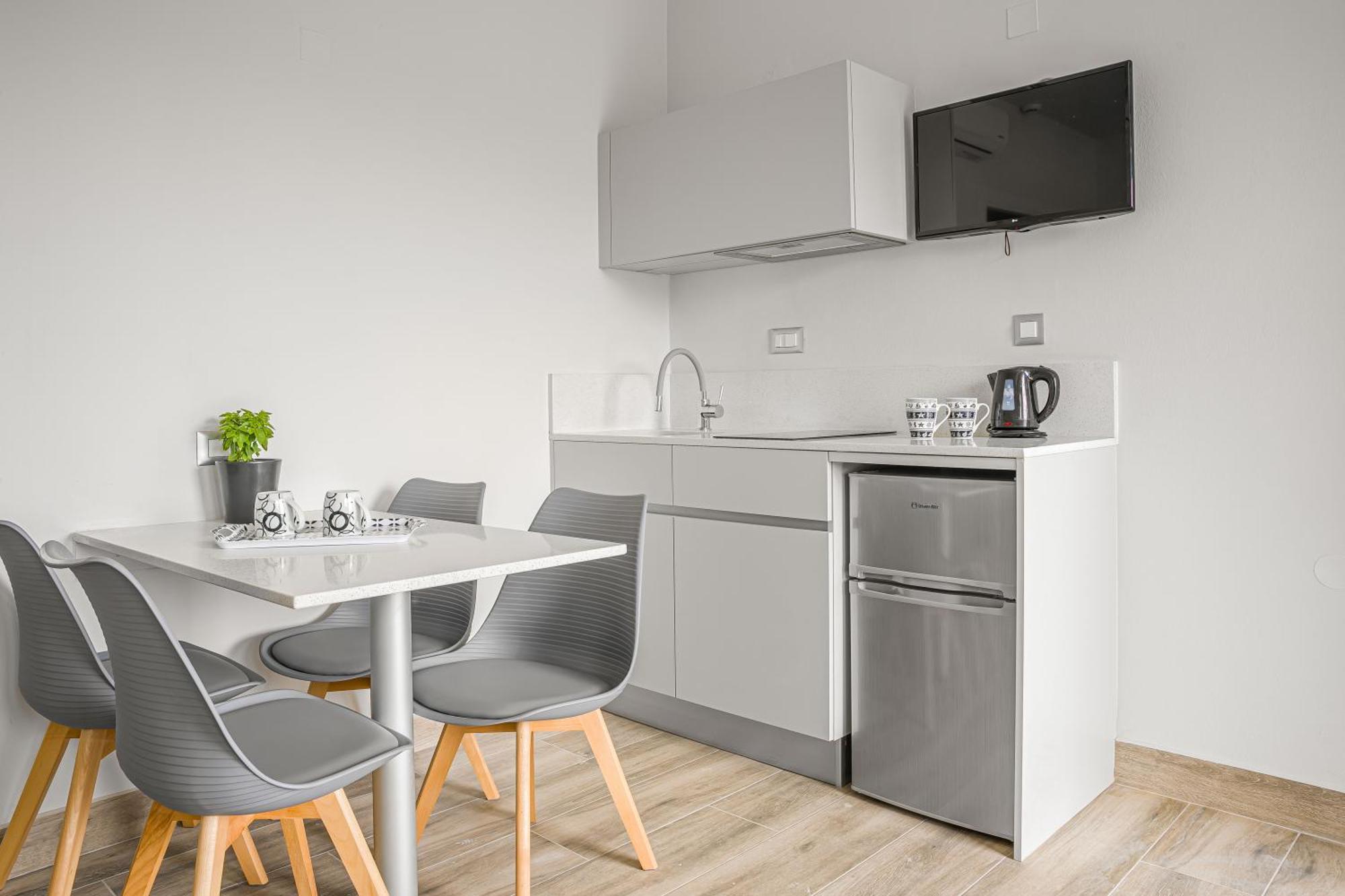 Stalida Sergiani Garden Hotel Apartments מראה חיצוני תמונה